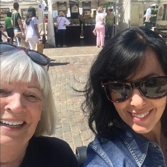 Meet your Posher, Christie - Picture 6 of 7